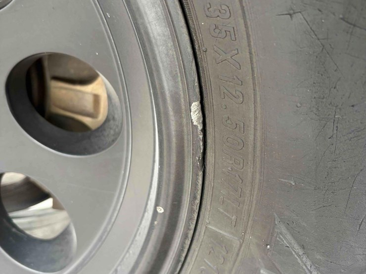 2020-jeep-gladiator-image-6