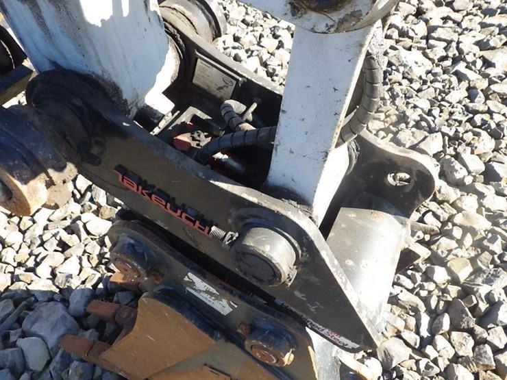 takeuchi-tb257fr-image-9