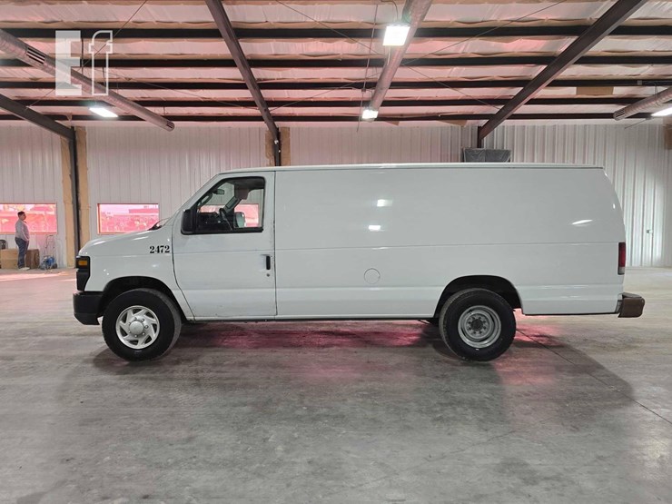 2012-ford-e250-image-5