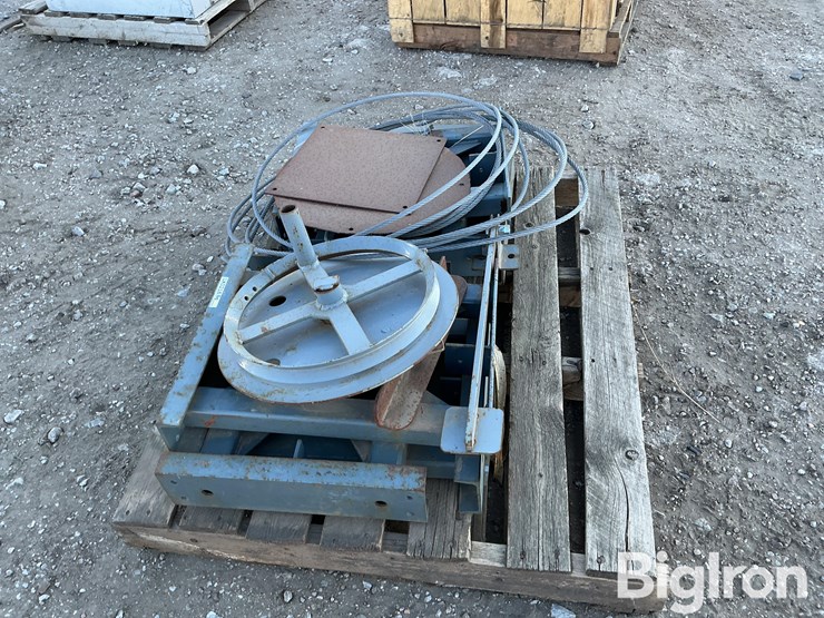 grain-bin/leg-stands-&-parts-image-6