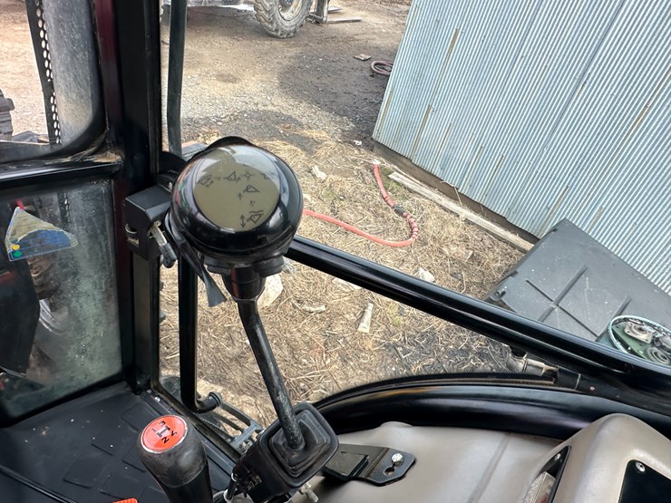 #38413-•-case-125a-mfwd-tractor-image-61