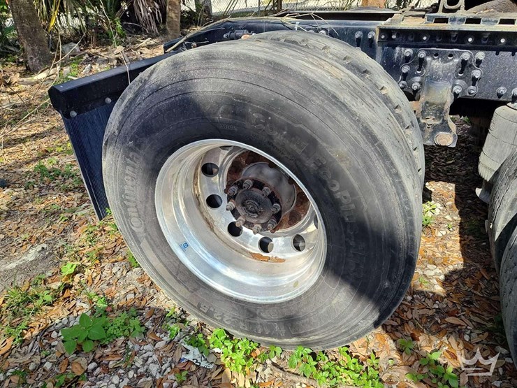 2020-mack-anthem-t/a-wet-kit-day-cab-truck-tractor-image-39