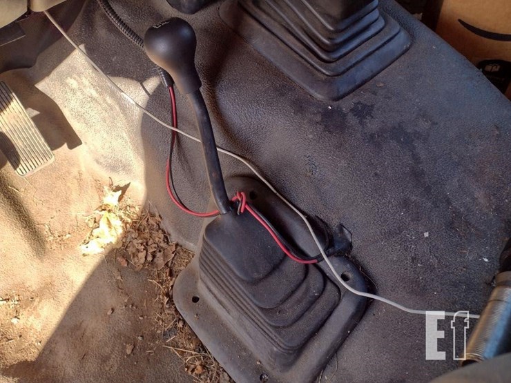 06-ford-truck^title^-image-10