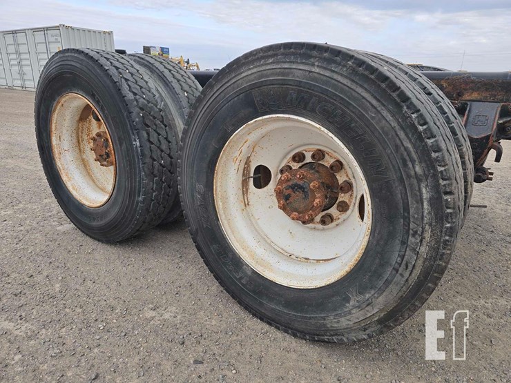 2007-mack-granite-cv713-image-20