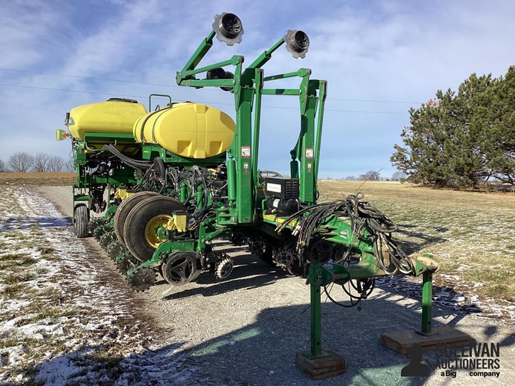 2008-john-deere-1770-image-3
