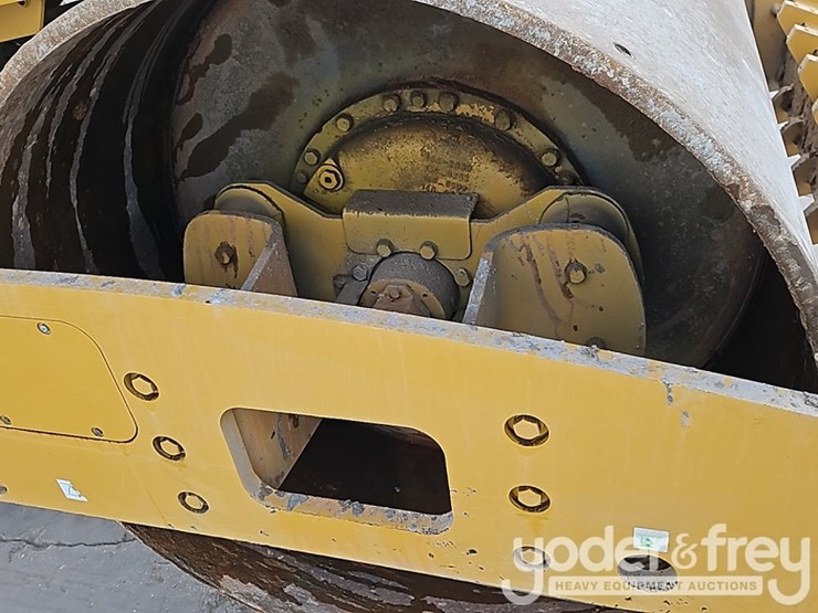 2007-caterpillar-cs-563e-image-11