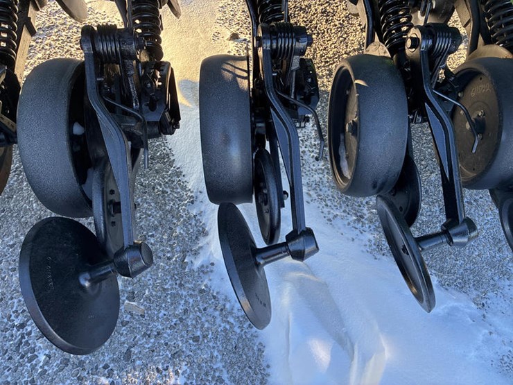 john-deere-1590-image-29