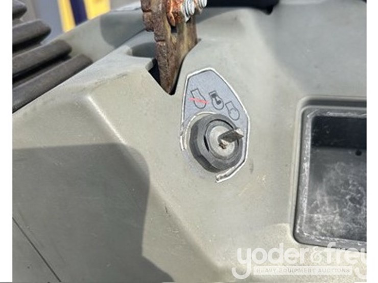 2017-bobcat-e32i-image-11