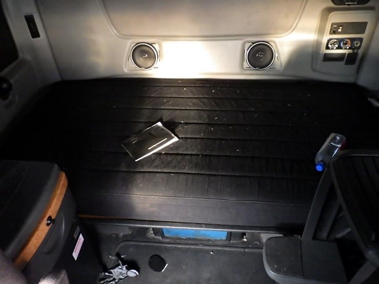 2016-international-prostar-image-52