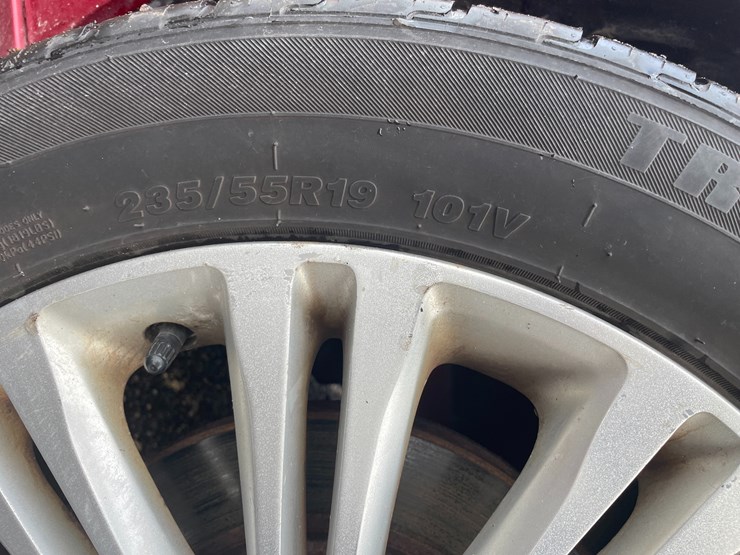 #1024-•-2012-chrysler-300-awd-sedan-(has-paperwork-to-obtain-title)-image-15