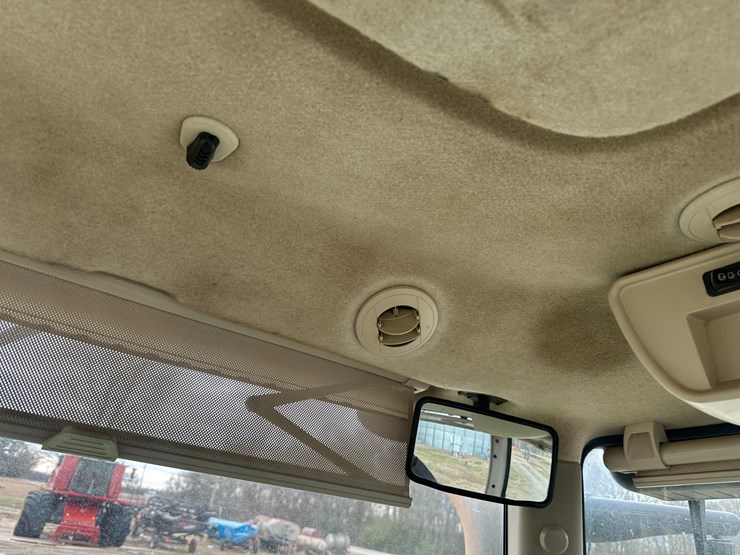 2010-john-deere-8345r-image-65