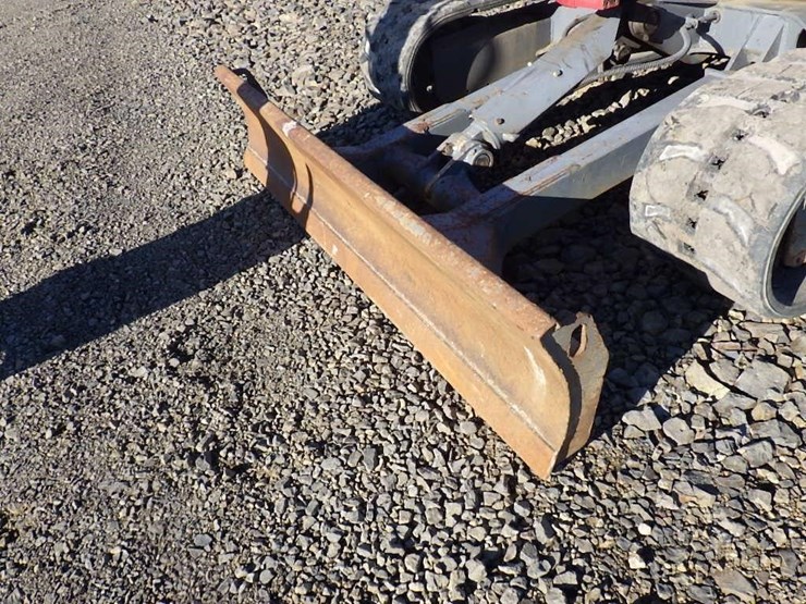 takeuchi-tb260-image-12