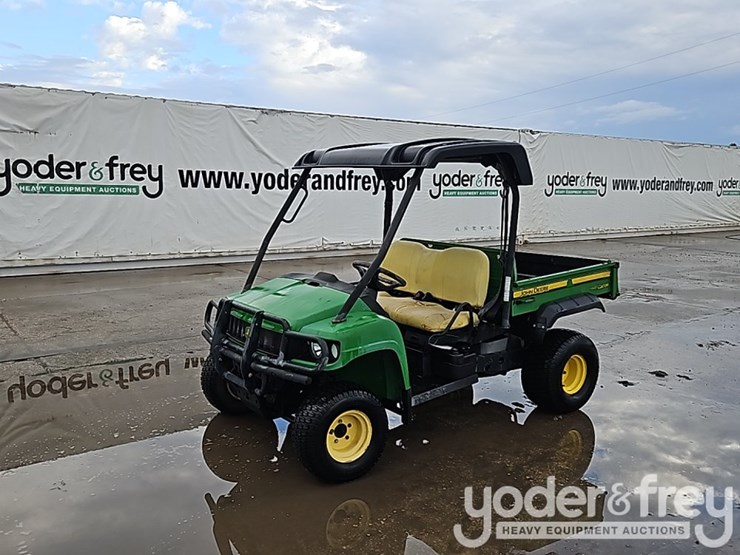 john-deere-gator-image-1