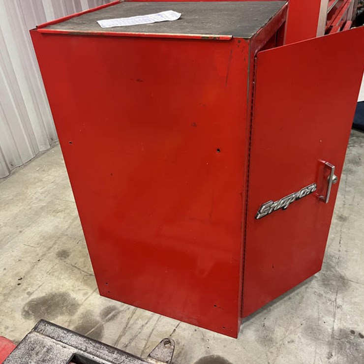 #115277 • LEFT SIDE BOX (SNAP ON)