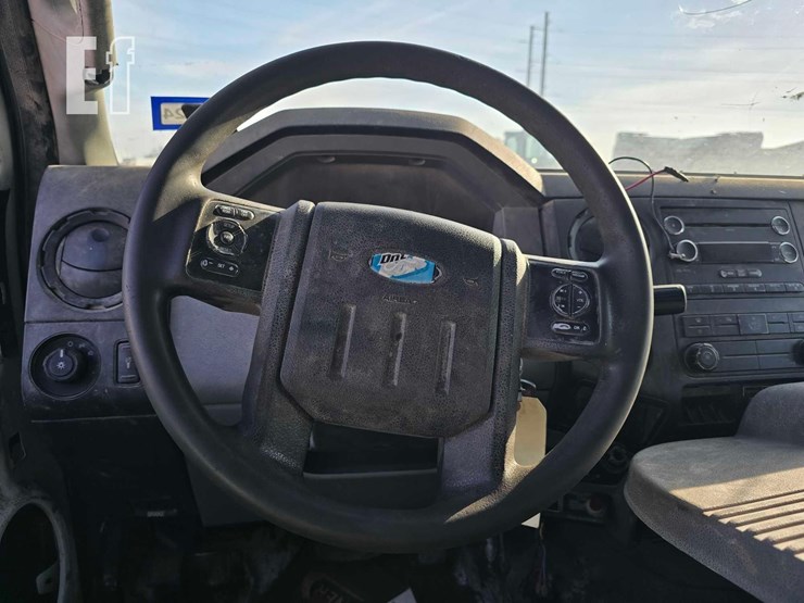 2012-ford-f550-image-10