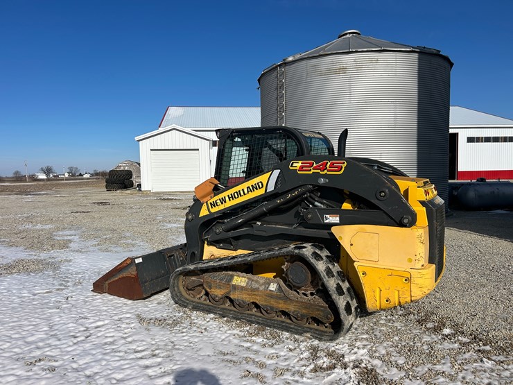 new-holland-c245-image-30