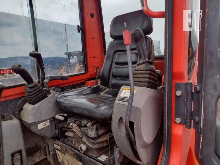 2012-kubota-kx121-3-image-12