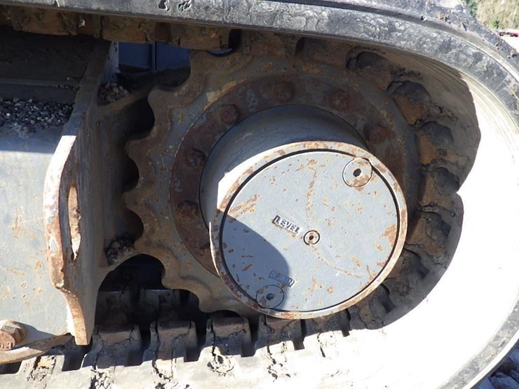 takeuchi-tb260-image-32