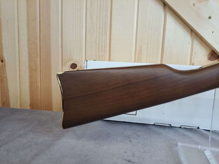 henry-golden-boy-.22-lr-lever-action-rifle-image-12