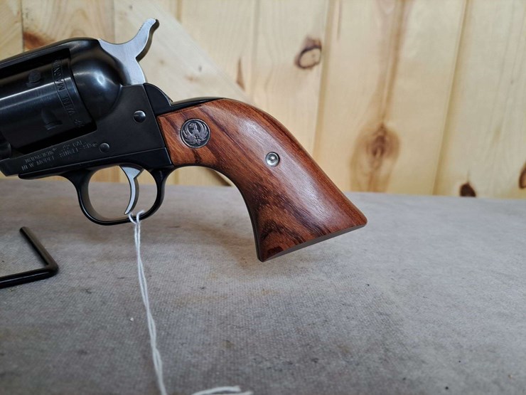 ruger-new-model-single-six-.22-lr/.22-magnum-sa-revolver-image-3