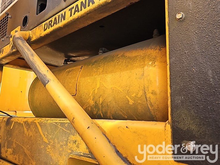 2005-volvo-a30-image-22