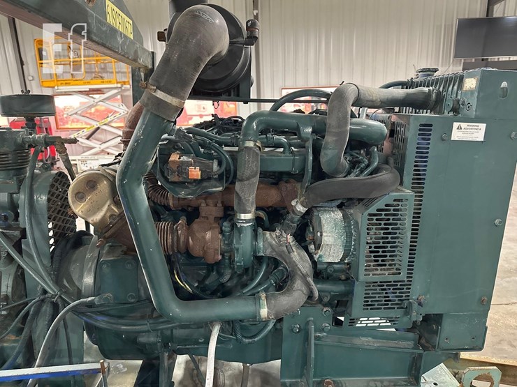 thompson-6x6-s2-image-9