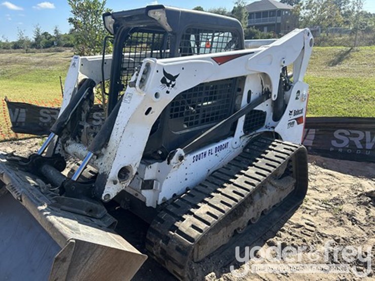 2022-bobcat-t740-image-1