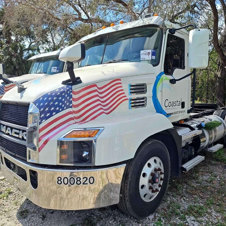 2020 Mack Anthem T/A Wet Kit Day Cab Truck Tractor