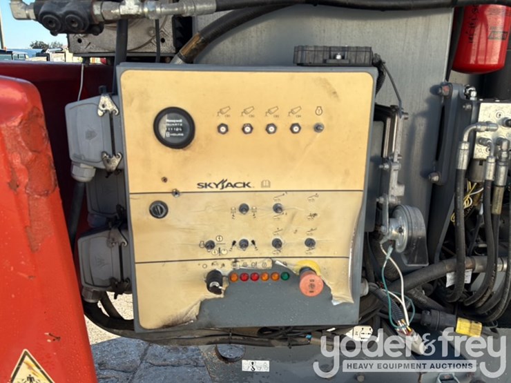 2016-skyjack-sj40t-image-21