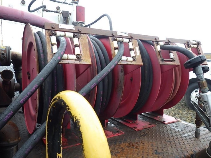 1990-international-4900-image-18