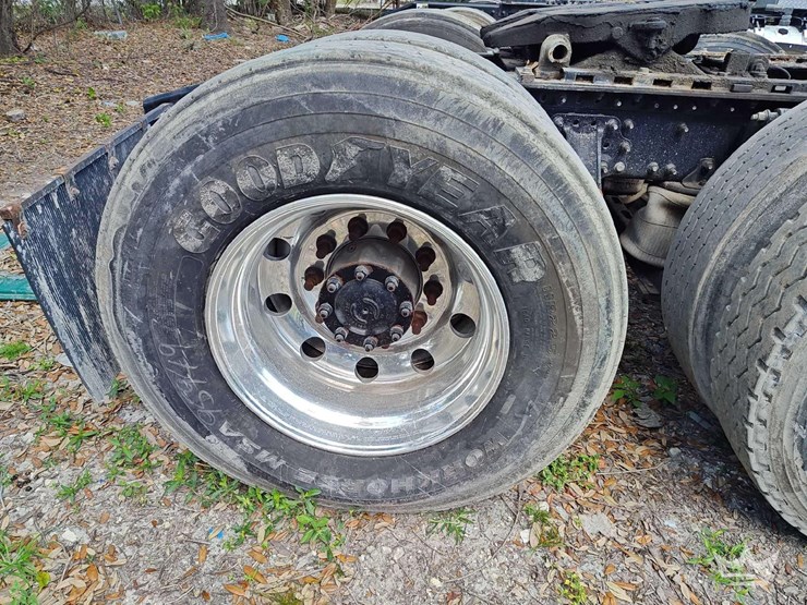 2020-mack-anthem-t/a-wet-kit-day-cab-truck-tractor-image-40