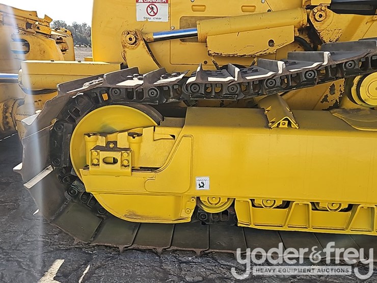 2023-komatsu-d71px-24-image-21