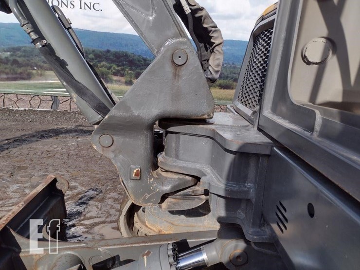 2016-volvo-ecr58d-image-26