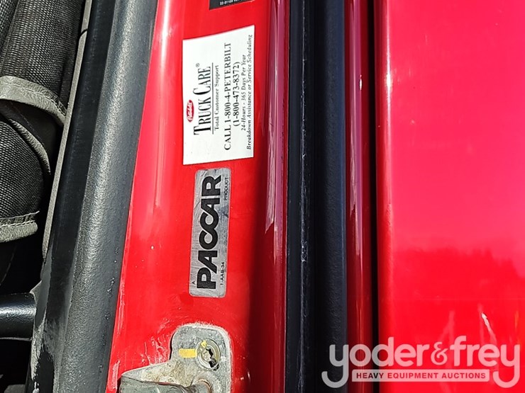 2018-peterbilt-579-image-43