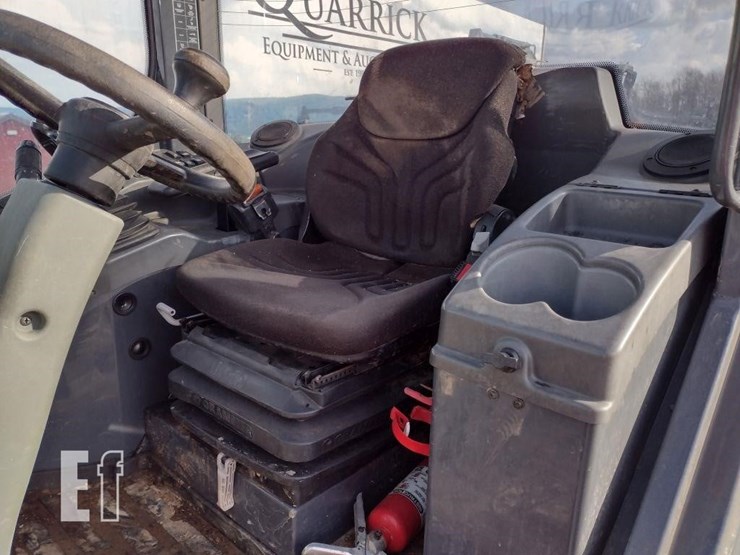 2021-deere-304l-image-12