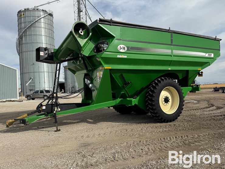 j&m-1151-grain-storm-grain-cart-image-1