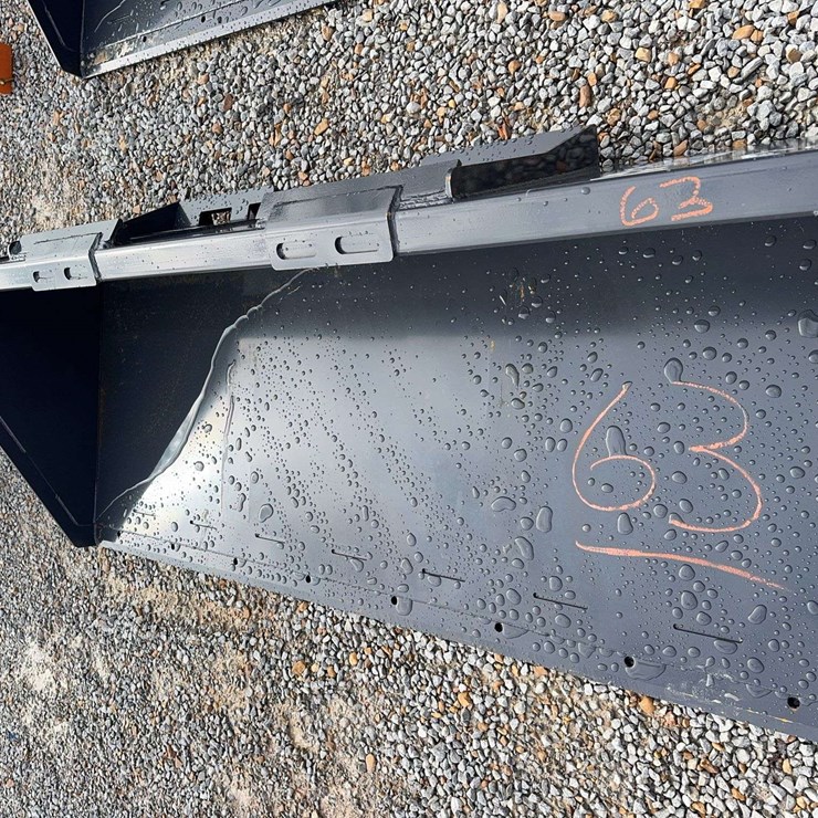 Unused Skid Steer Track Duty 84" Bucket