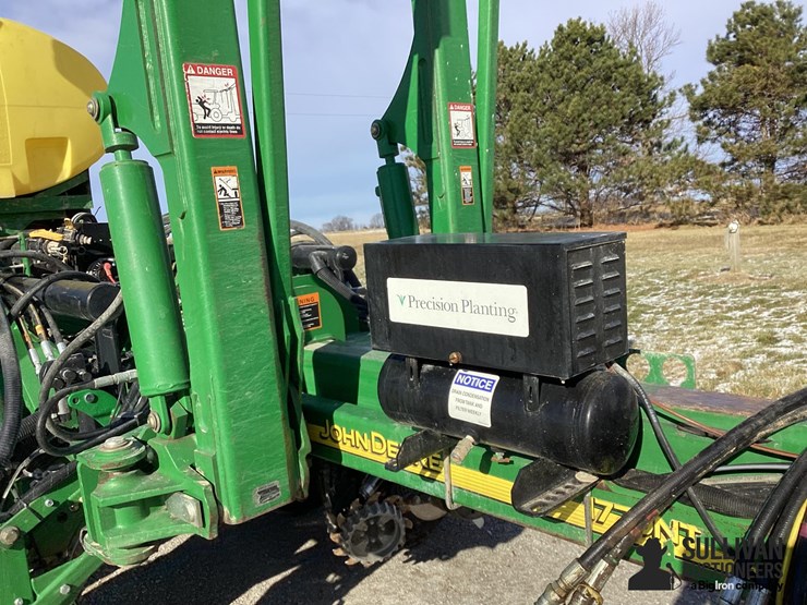 2008-john-deere-1770-image-18