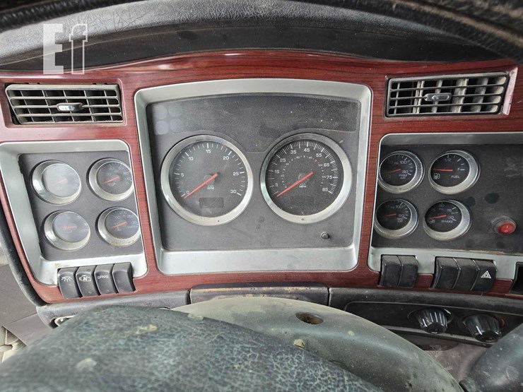 kenworth-t600-image-15