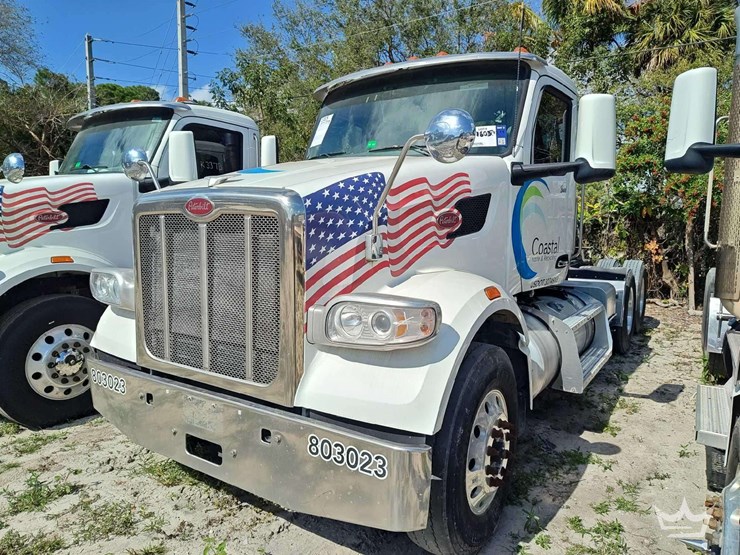 2023-peterbilt-567-t/a-wet-kit-day-cab-truck-tractor-image-1
