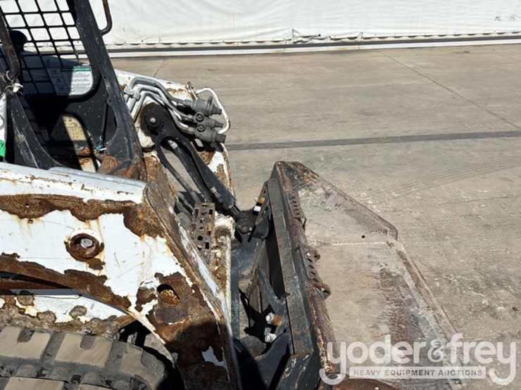 2019-bobcat-t450-image-13