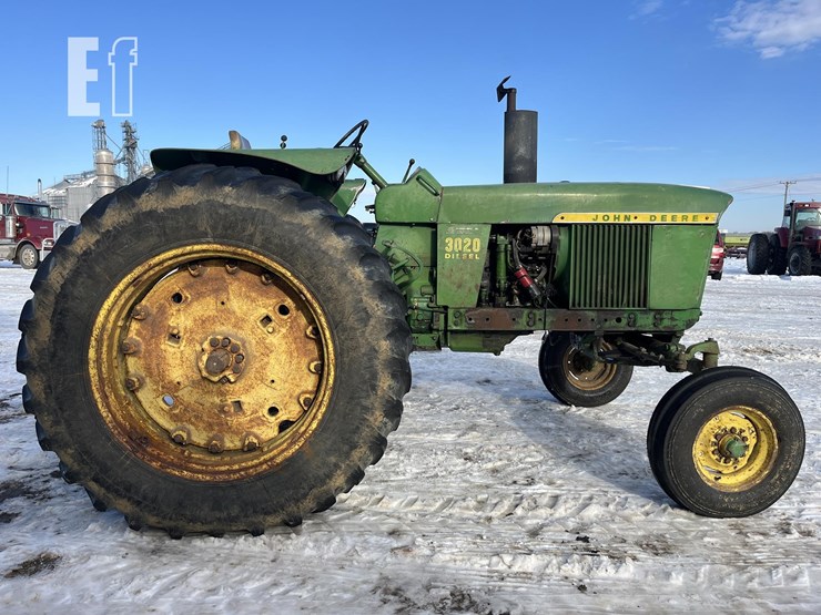 john-deere-3020-image-6