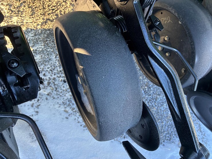 john-deere-1590-image-32