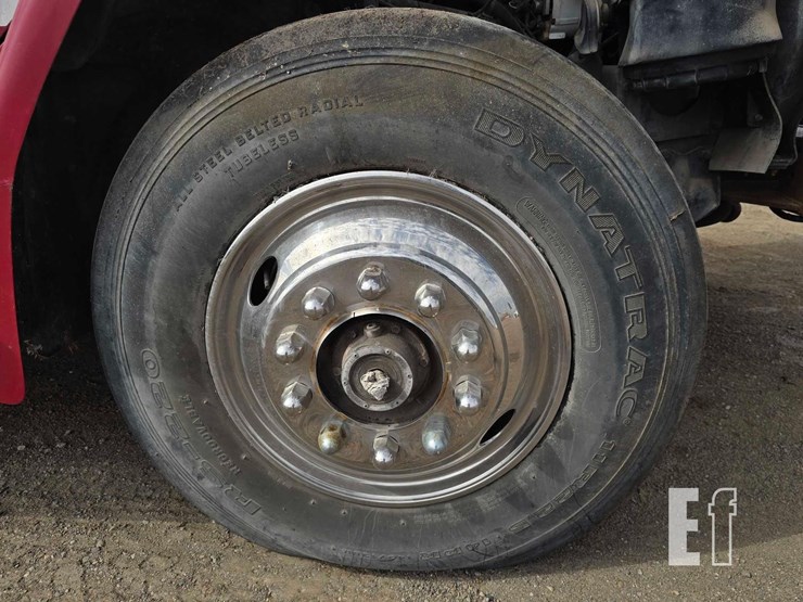 1993-freightliner-fl80-image-27