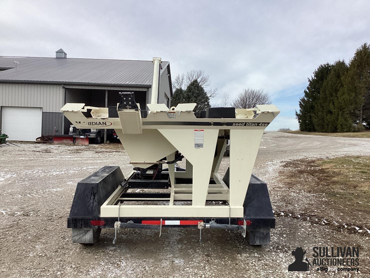 2010-meridian-titan-4se-image-6