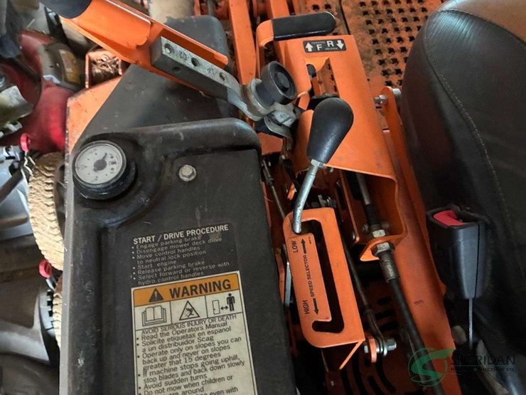 scag-cheetah-61"-mowing-deck-showing-2222-hours-image-15