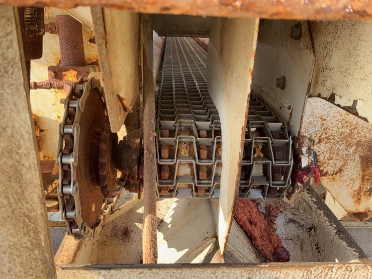 loftness-fs800-fertilizer-spreader-image-28