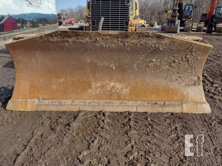 2008-deere-750j-image-15