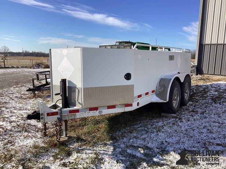 2012-thunder-creek-fuel-trailer-image-1