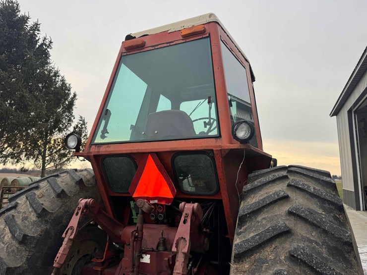 1973-allis-chalmers-7050-tractor-image-18